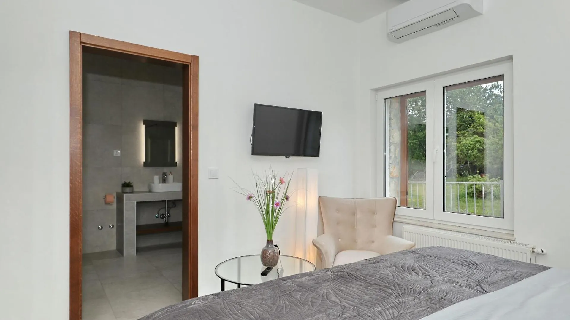 Villa Demare Lovinac  Croacia